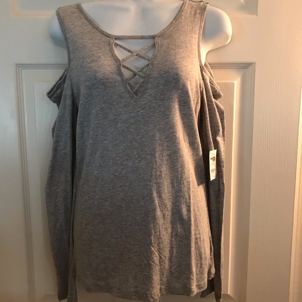 Charlotte Russe size large off the shoulder top🔥